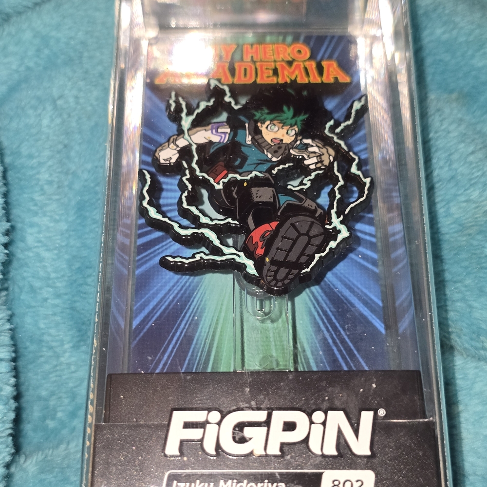 FiGPiN Izuku Midoriya Enamel Pin - Black and Green